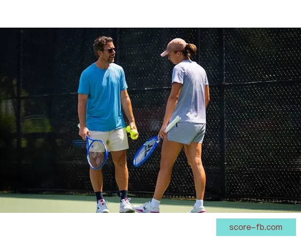 费塞特回应与斯瓦泰克分手罗伊格遭前弟子公开吐槽引热议